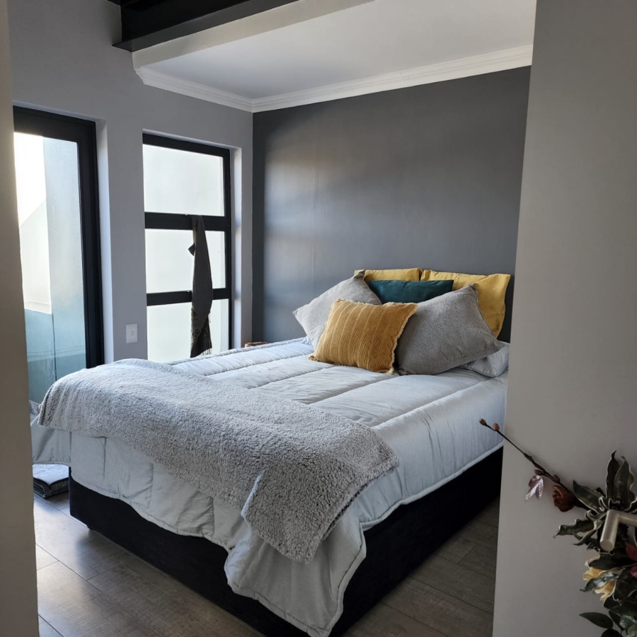 3 Bedroom Property for Sale in The Islands Estates North West